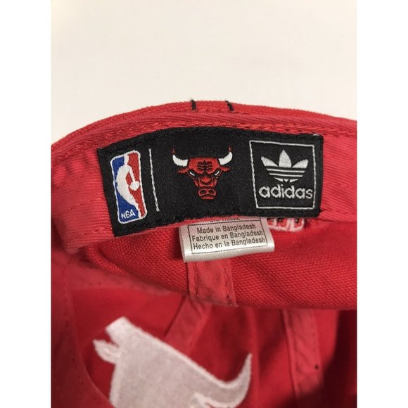 Chicago Bulls Adidas Red Adjustable Hat - Picture 7 of 7